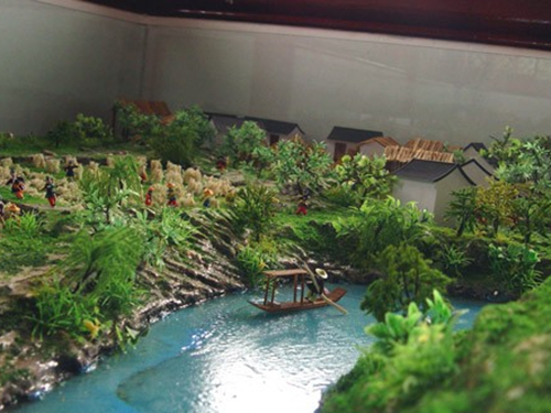 古鎮旅游文化館中的古代農村地形圖模型