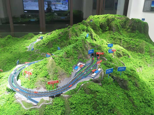 河南盤(pán)山公路隧道地形沙盤(pán)總覽圖