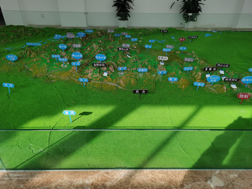 大別山野外臺站地形沙盤(pán)